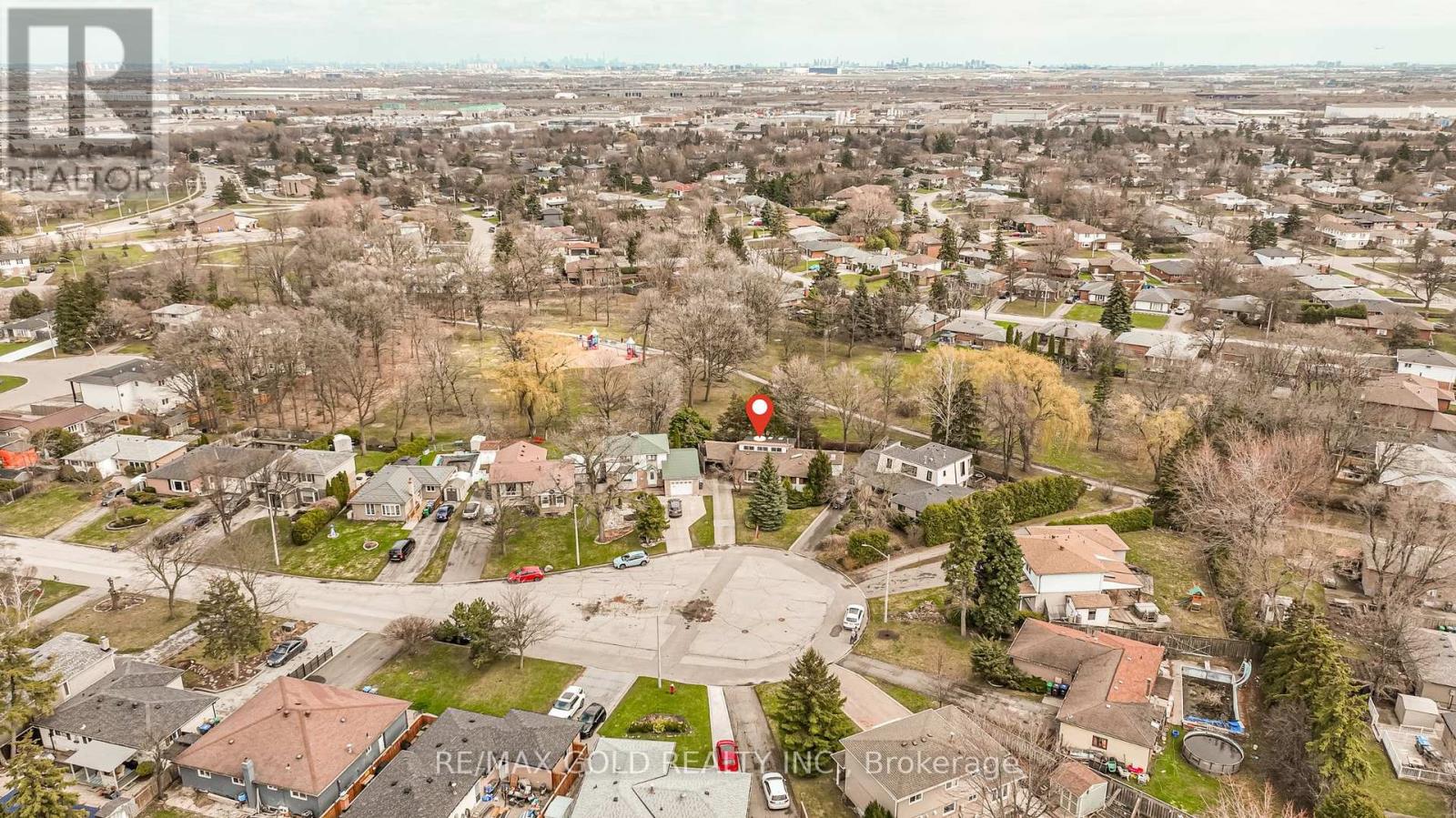 16 DONALDA PLACE, Brampton, Ontario