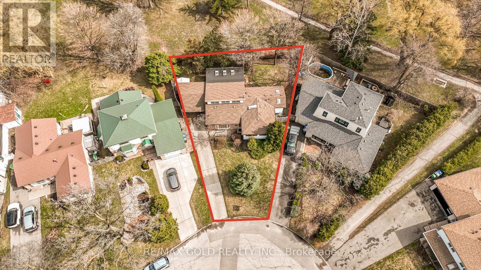 16 Donalda Place, Brampton, Ontario  L6T 1S4 - Photo 3 - W13000522