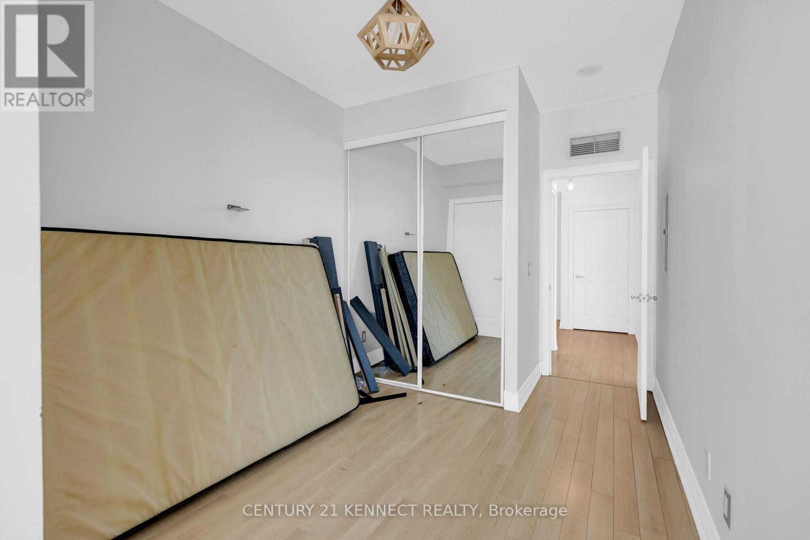 2408 - 100 John Street, Brampton, Ontario  L6N 2S8 - Photo 20 - W12926368