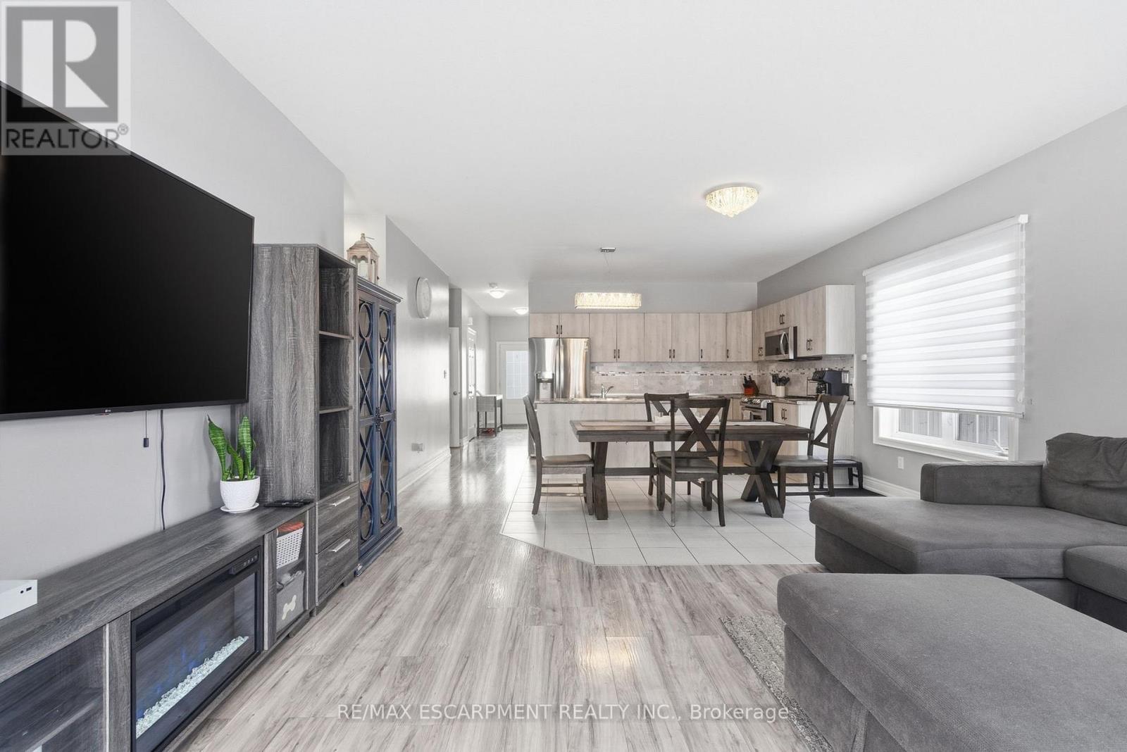 914 Burwell Street, Fort Erie, Ontario  L2A 0E3 - Photo 9 - X12758722