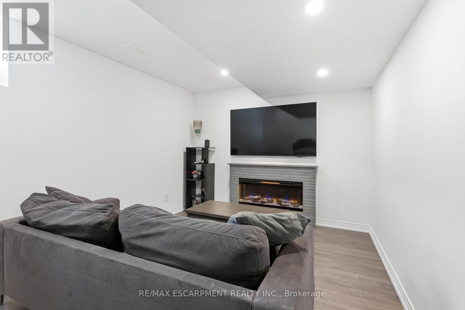 914 Burwell Street, Fort Erie, Ontario  L2A 0E3 - Photo 18 - X12758722