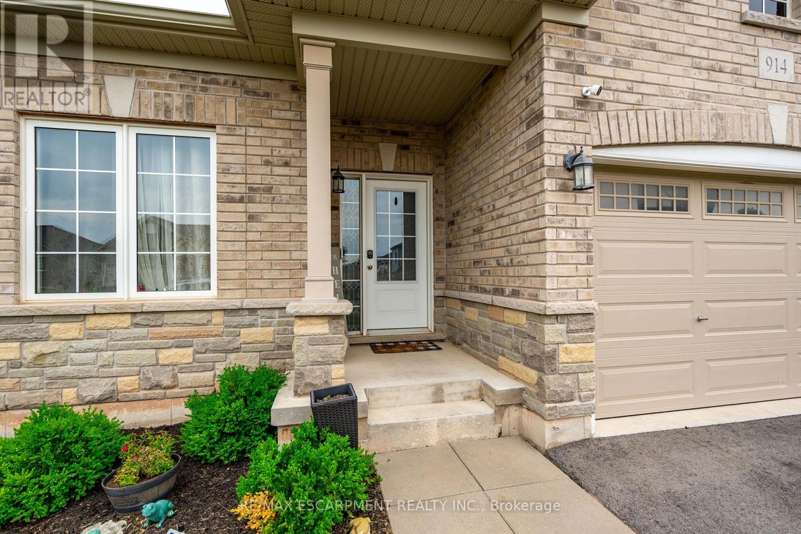 914 Burwell Street, Fort Erie, Ontario  L2A 0E3 - Photo 4 - X12758722