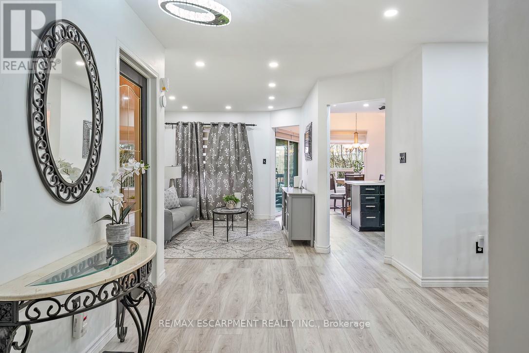 45 Hawkins Drive, Cambridge, Ontario  N1T 1Z7 - Photo 5 - X13002810