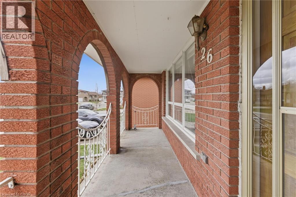 26 Adorn Court, Hamilton, Ontario  L8E 3N2 - Photo 3 - 40819902