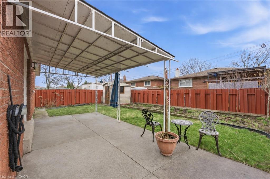 26 Adorn Court, Hamilton, Ontario  L8E 3N2 - Photo 32 - 40819902