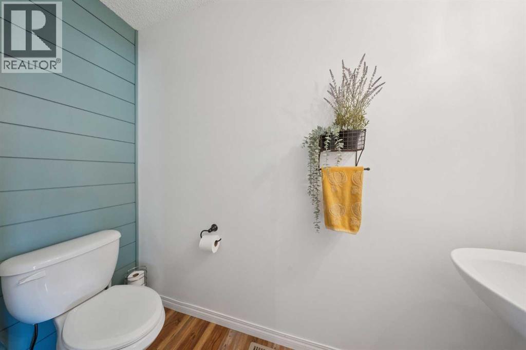 144 Canals Circle SW, Airdrie, Alberta  T4B 3E9 - Photo 15 - A2301421