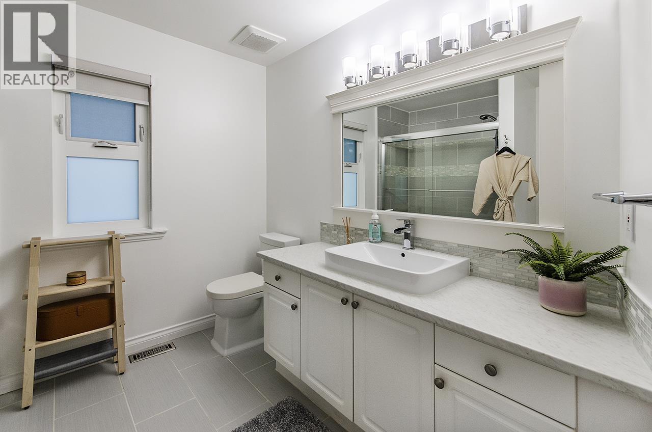 1075 Adderley Street, North Vancouver, British Columbia  V7L 1T4 - Photo 18 - R3111798