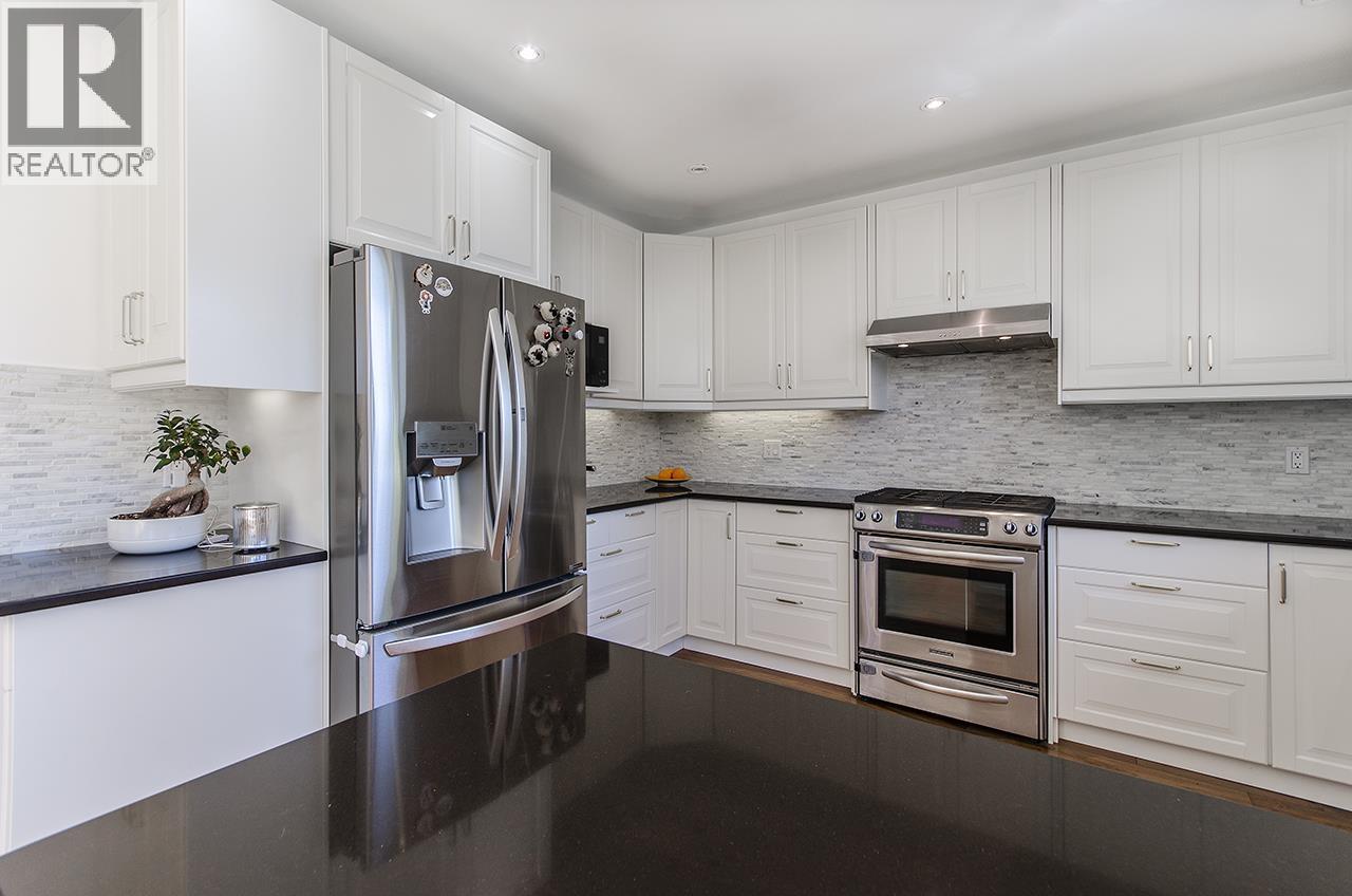 1075 Adderley Street, North Vancouver, British Columbia  V7L 1T4 - Photo 7 - R3111798