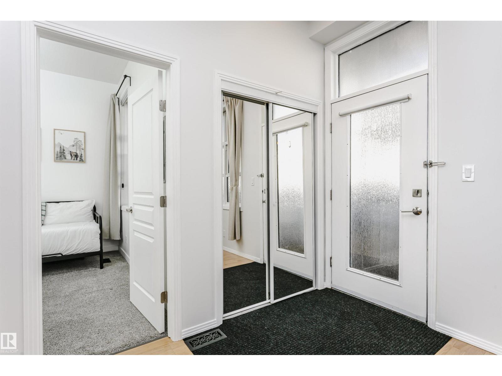 #503 9503 101 Av Nw, Edmonton, Alberta  T5H 4R1 - Photo 3 - E4482392