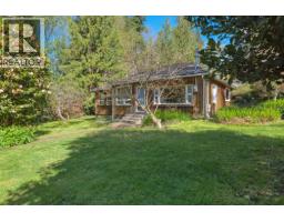 8200 REDROOFFS ROAD, Halfmoon Bay, British Columbia