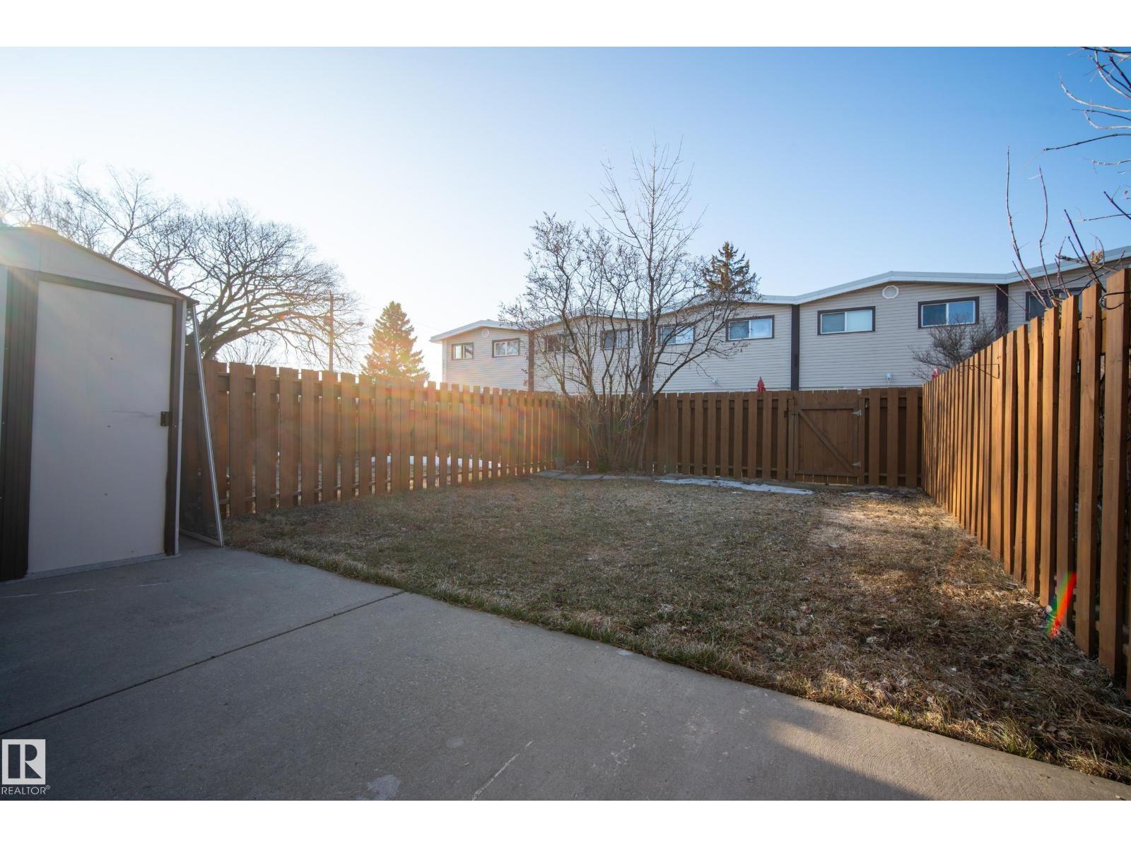 #e 16315 89 Av Nw, Edmonton, Alberta  T5R 4S1 - Photo 5 - E4482396