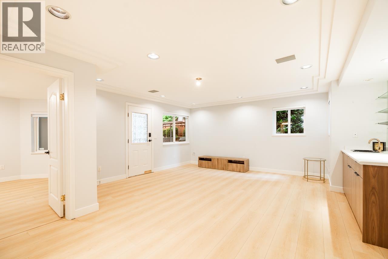 5809 Sperling Avenue, Burnaby, British Columbia V5E 2T6 - Photo 37 - R3111832