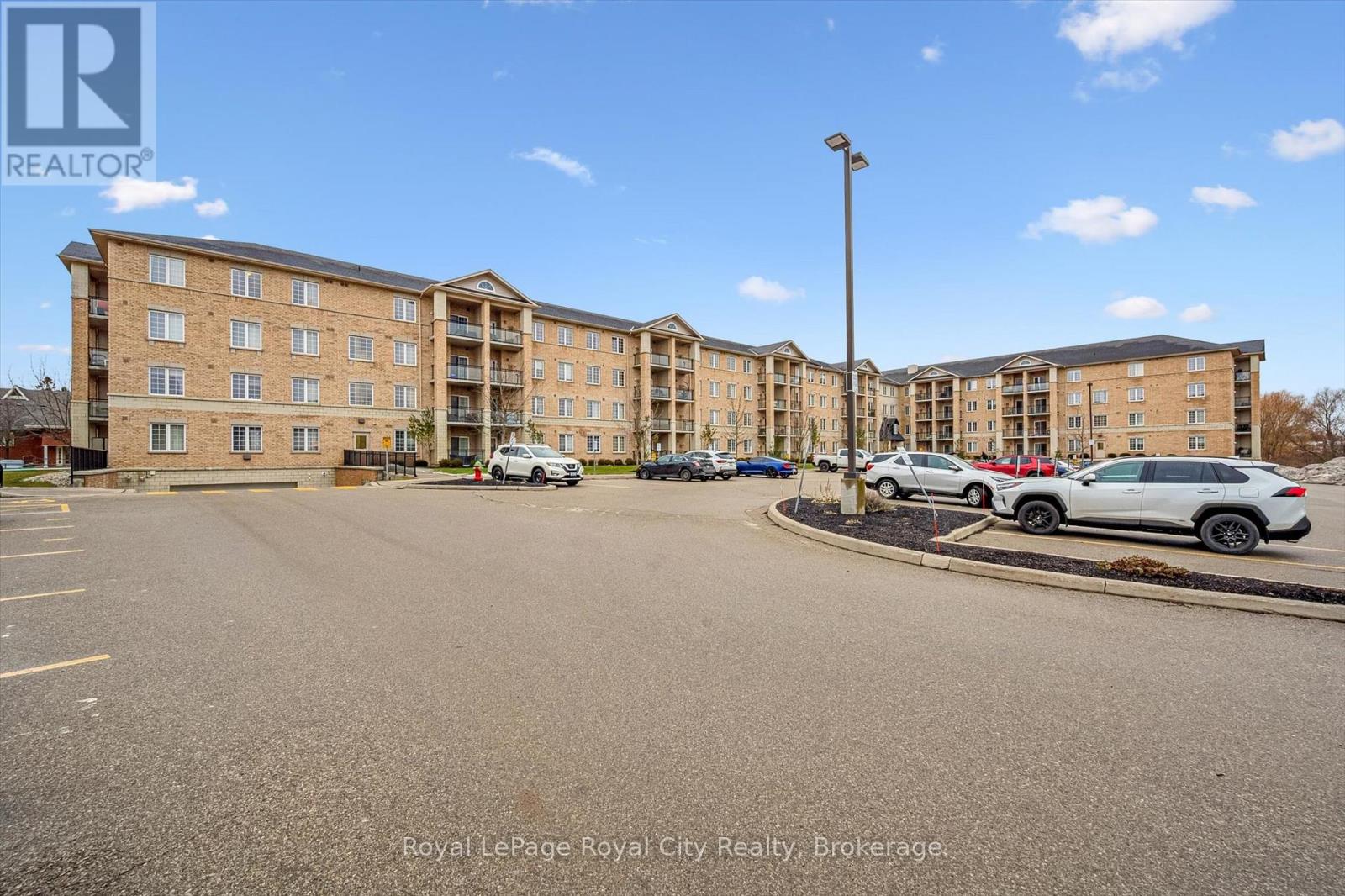 429 - 1077 Gordon Street, Guelph, Ontario  N1L 1H2 - Photo 2 - X13002906