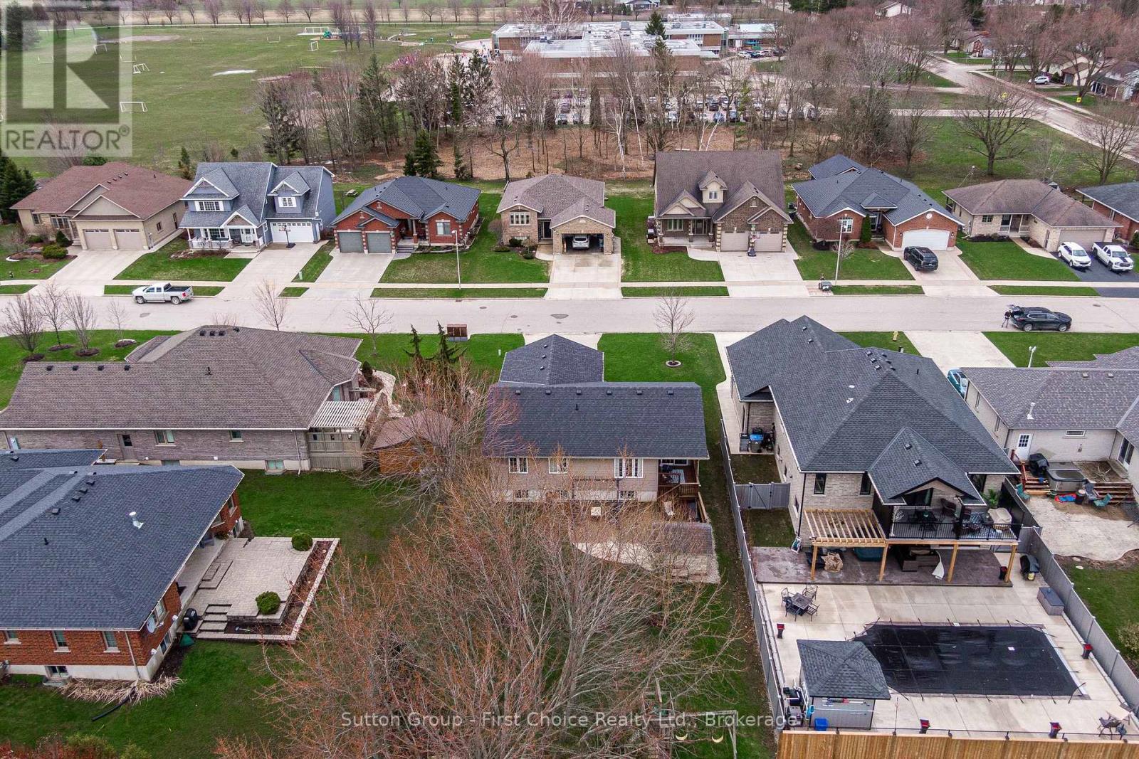 4108 Baier Court, West Perth, Ontario N0K 1N0 - Photo 37 - X13002924