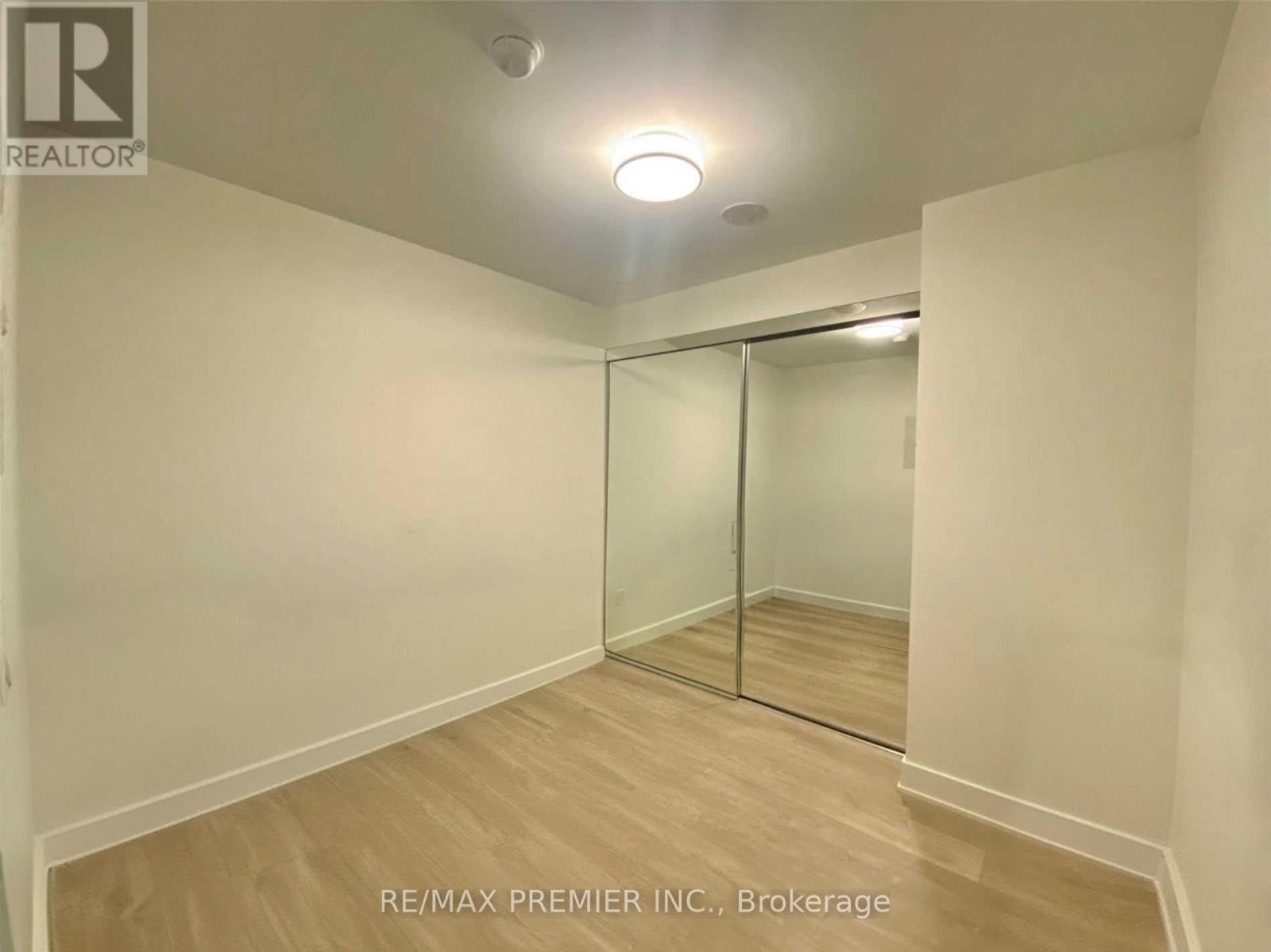 1114 - 38 Cameron Street, Toronto, Ontario  M5T 0C3 - Photo 8 - C13002886