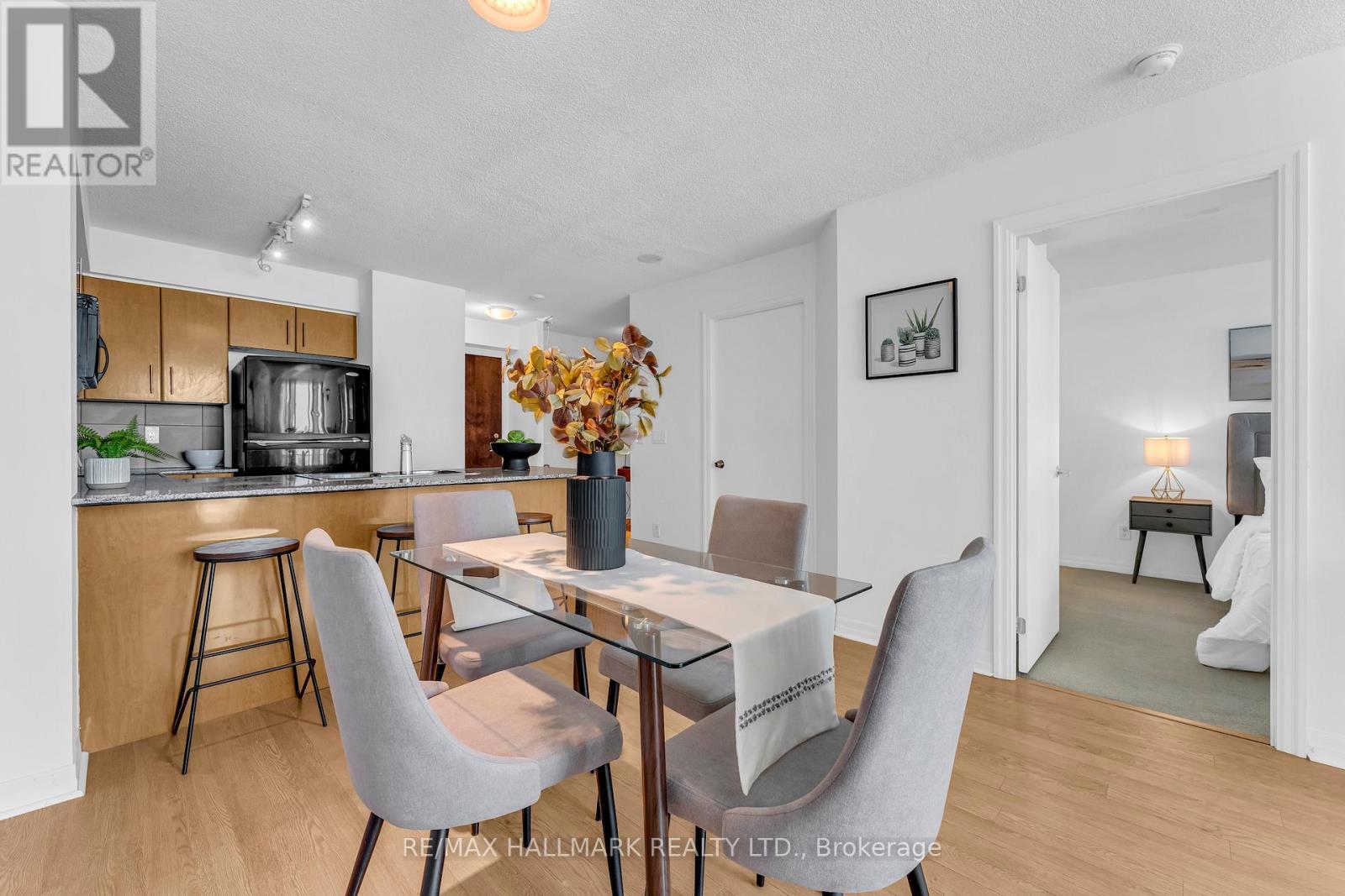 1908 - 16 Yonge Street, Toronto, Ontario  M5E 2A3 - Photo 5 - C13002910