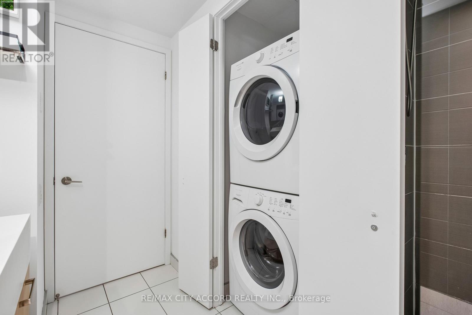 718 - 560 King Street W, Toronto, Ontario  M5V 1M3 - Photo 9 - C13002948