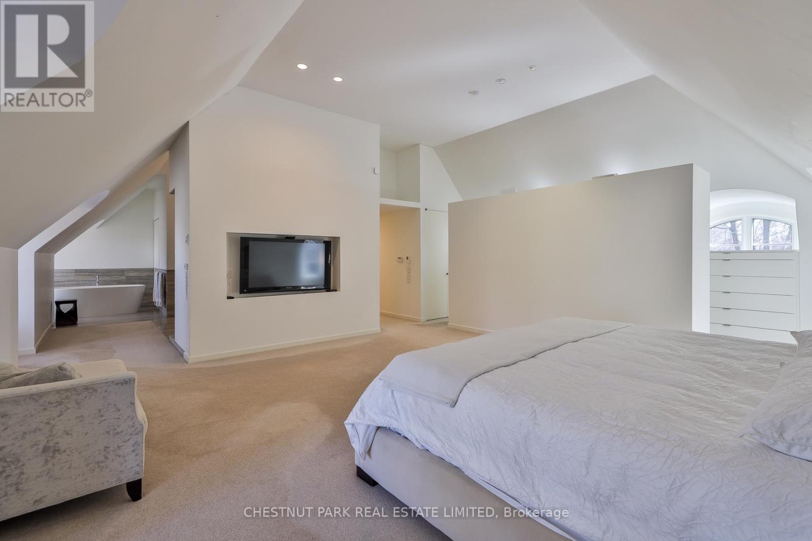 1 Glen Edyth Place, Toronto, Ontario  M4V 2W1 - Photo 18 - C13002968