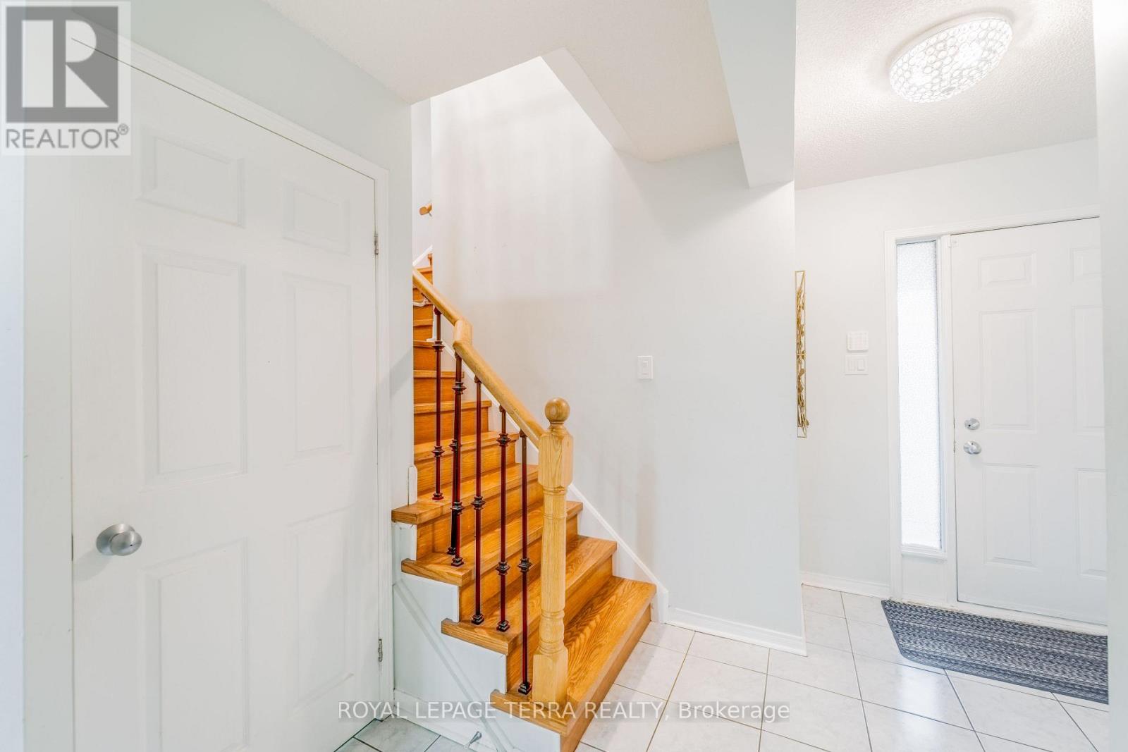 15 Heaver Drive, Whitby, Ontario  L1N 9K4 - Photo 14 - E13002954