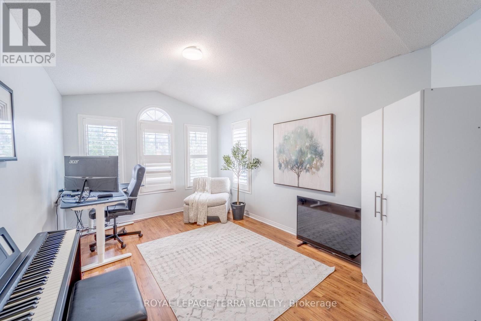 15 Heaver Drive, Whitby, Ontario  L1N 9K4 - Photo 28 - E13002954