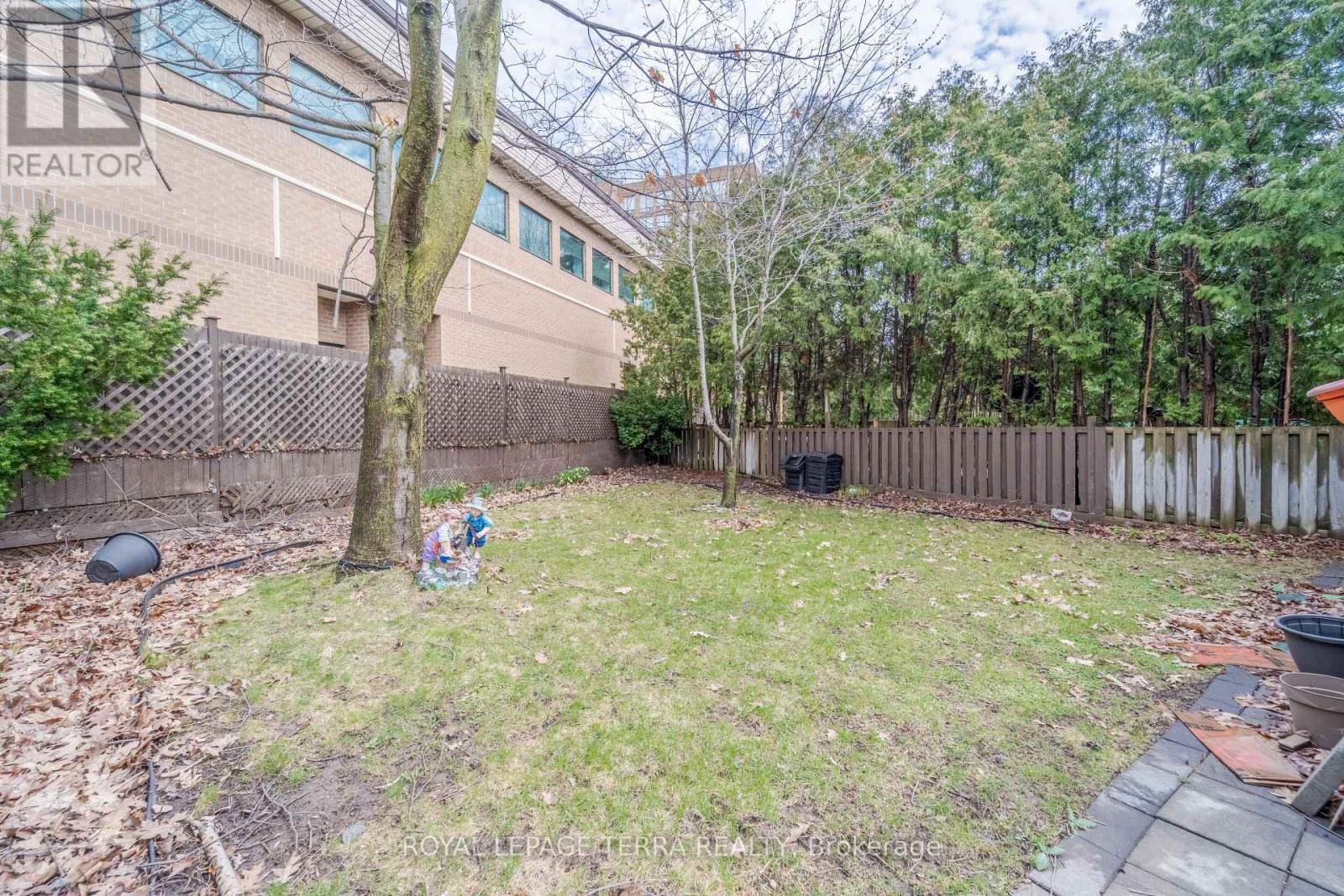 15 Heaver Drive, Whitby, Ontario  L1N 9K4 - Photo 32 - E13002954