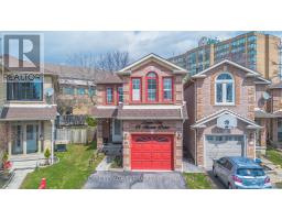 15 HEAVER DRIVE, Whitby, Ontario
