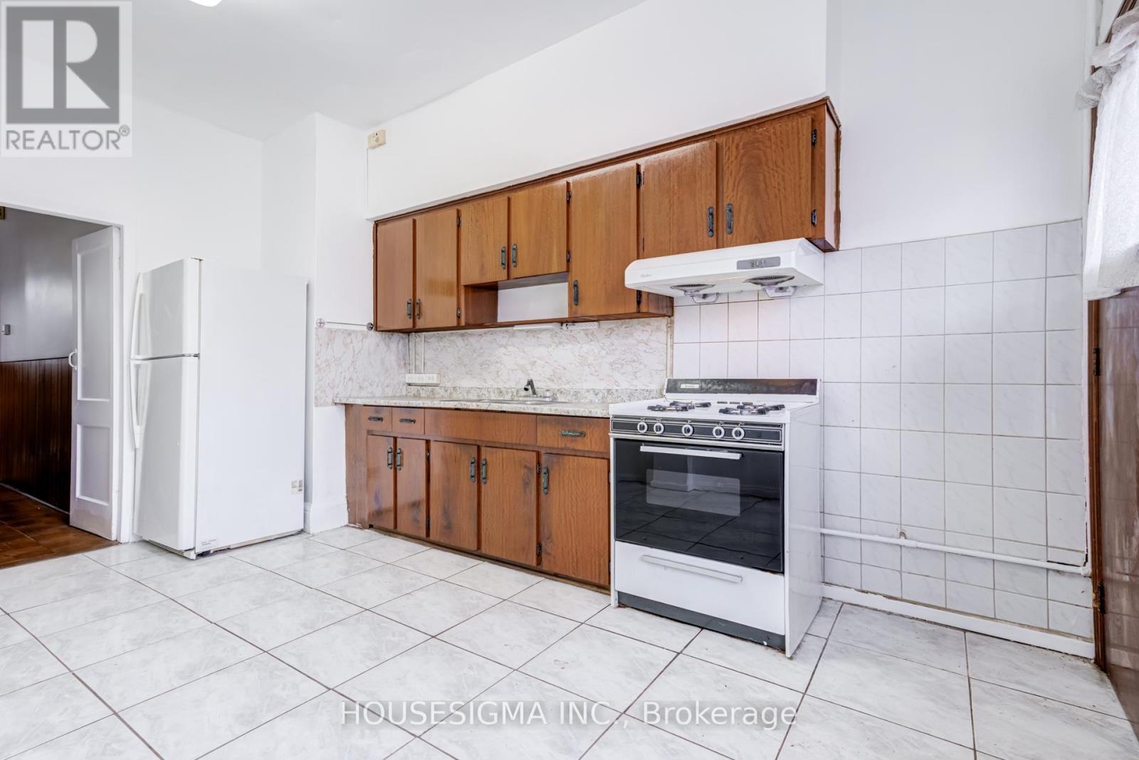 726 Adelaide Street W, Toronto, Ontario  M6J 1B1 - Photo 11 - C13001638
