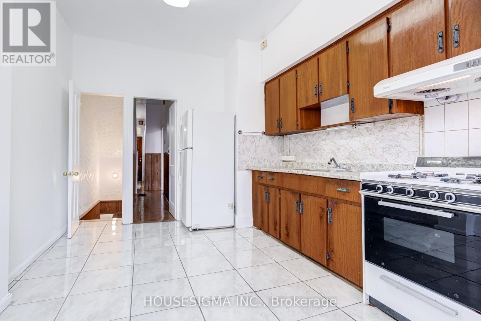 726 Adelaide Street W, Toronto, Ontario  M6J 1B1 - Photo 13 - C13001638