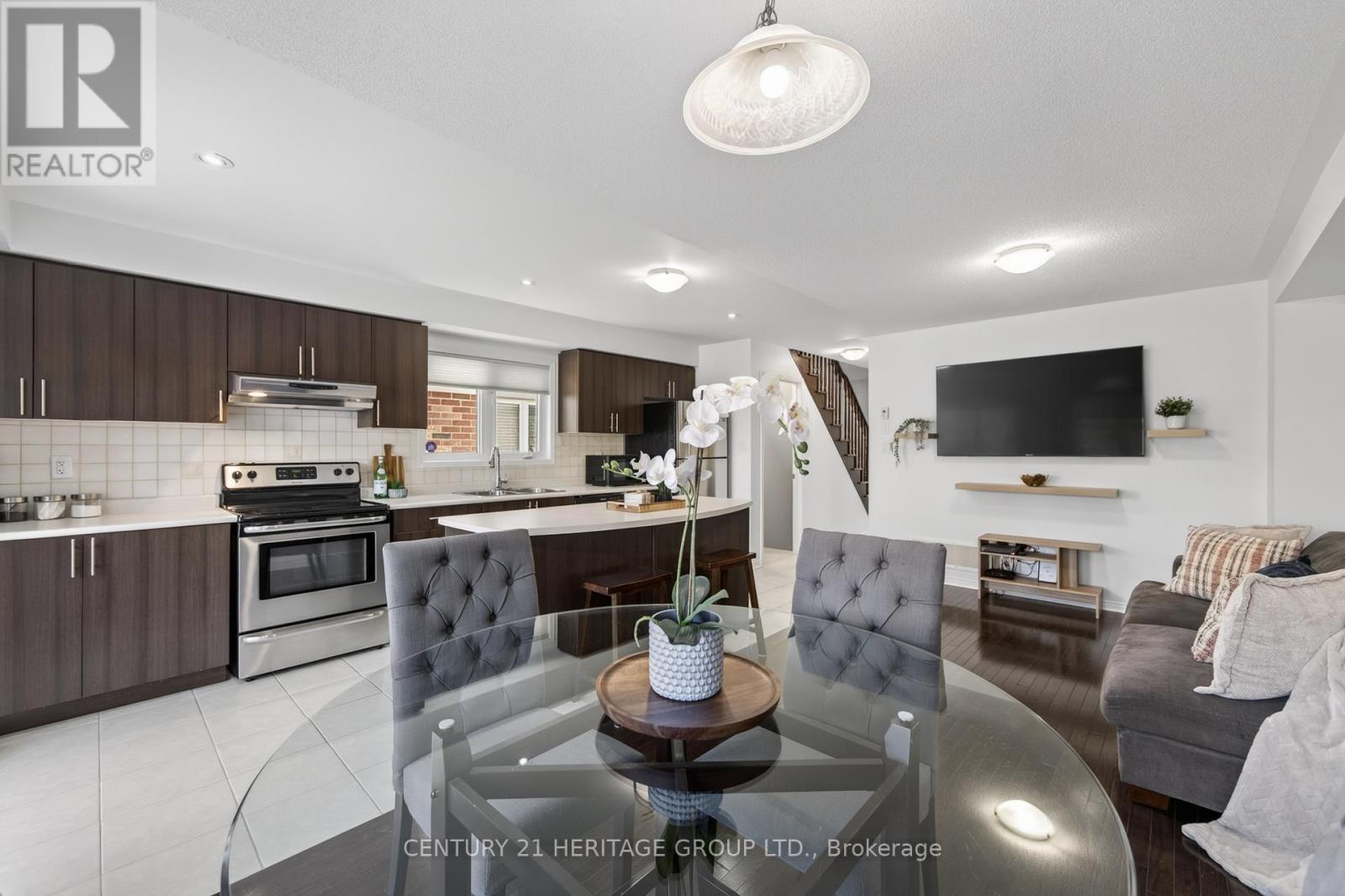 44 Acorn Lane, Bradford West Gwillimbury, Ontario  L3Z 0H6 - Photo 15 - N12975348