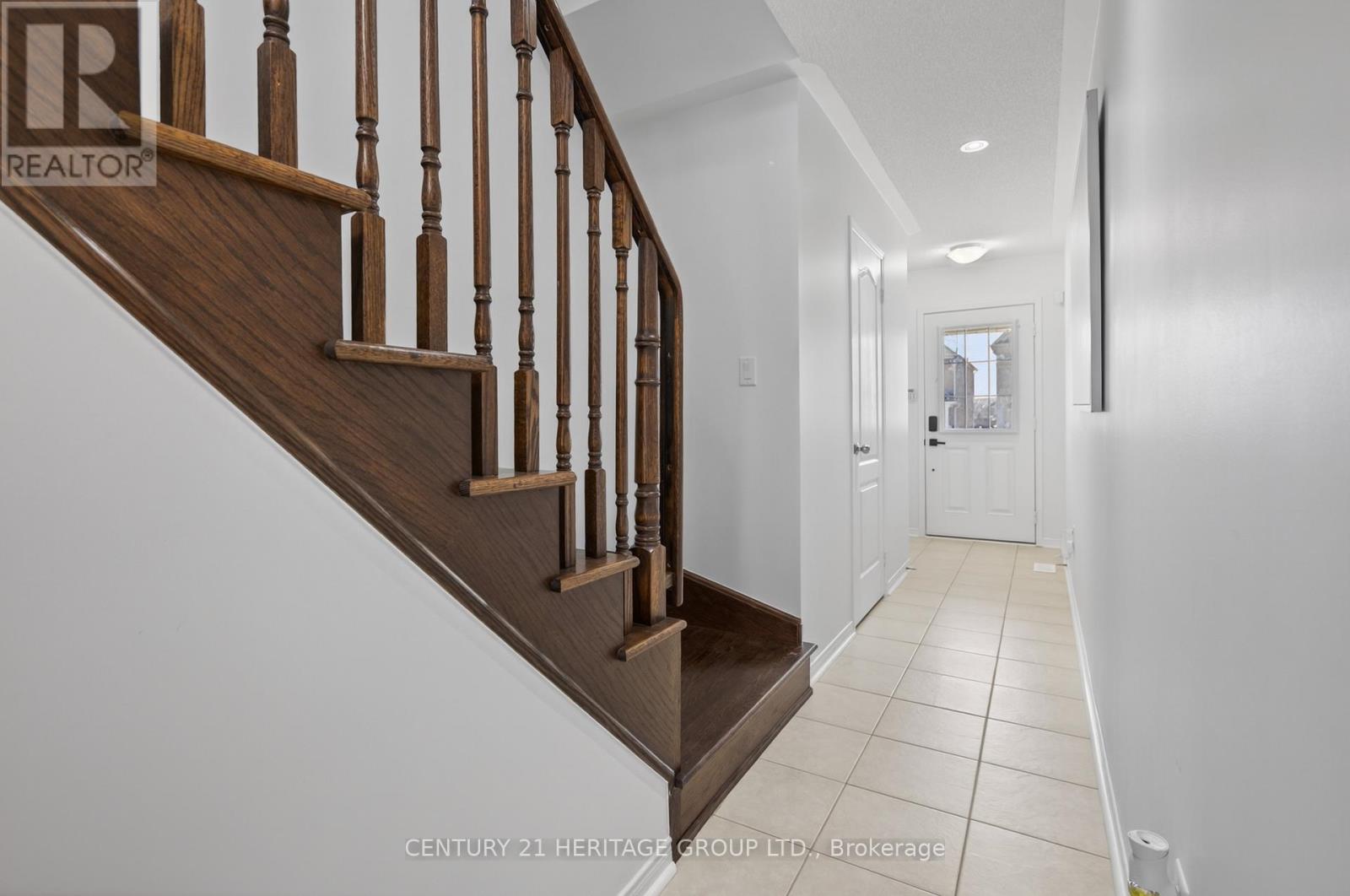 44 Acorn Lane, Bradford West Gwillimbury, Ontario  L3Z 0H6 - Photo 22 - N12975348