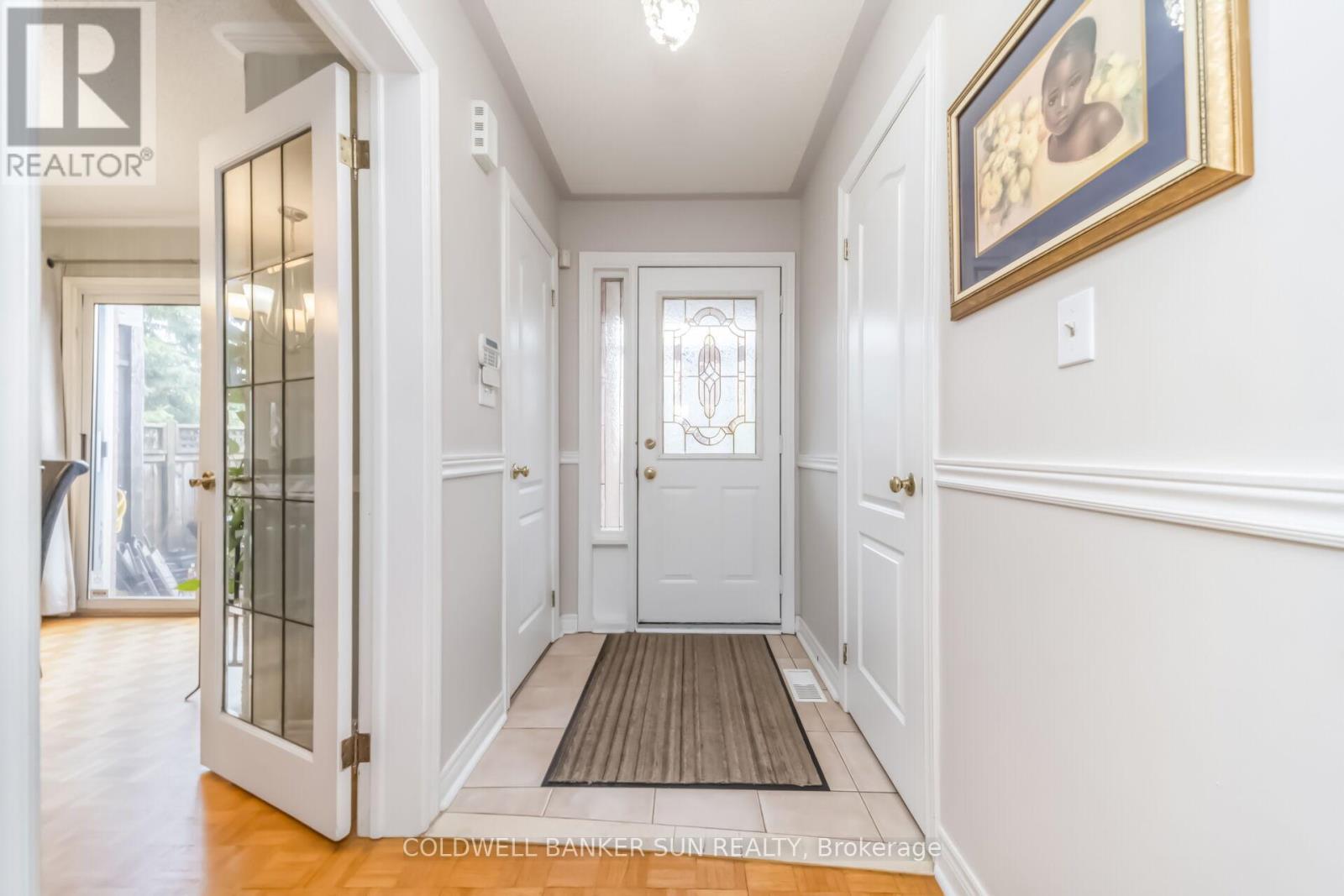 240 Pressed Brick Drive, Brampton, Ontario  L6V 4L3 - Photo 8 - W13000694