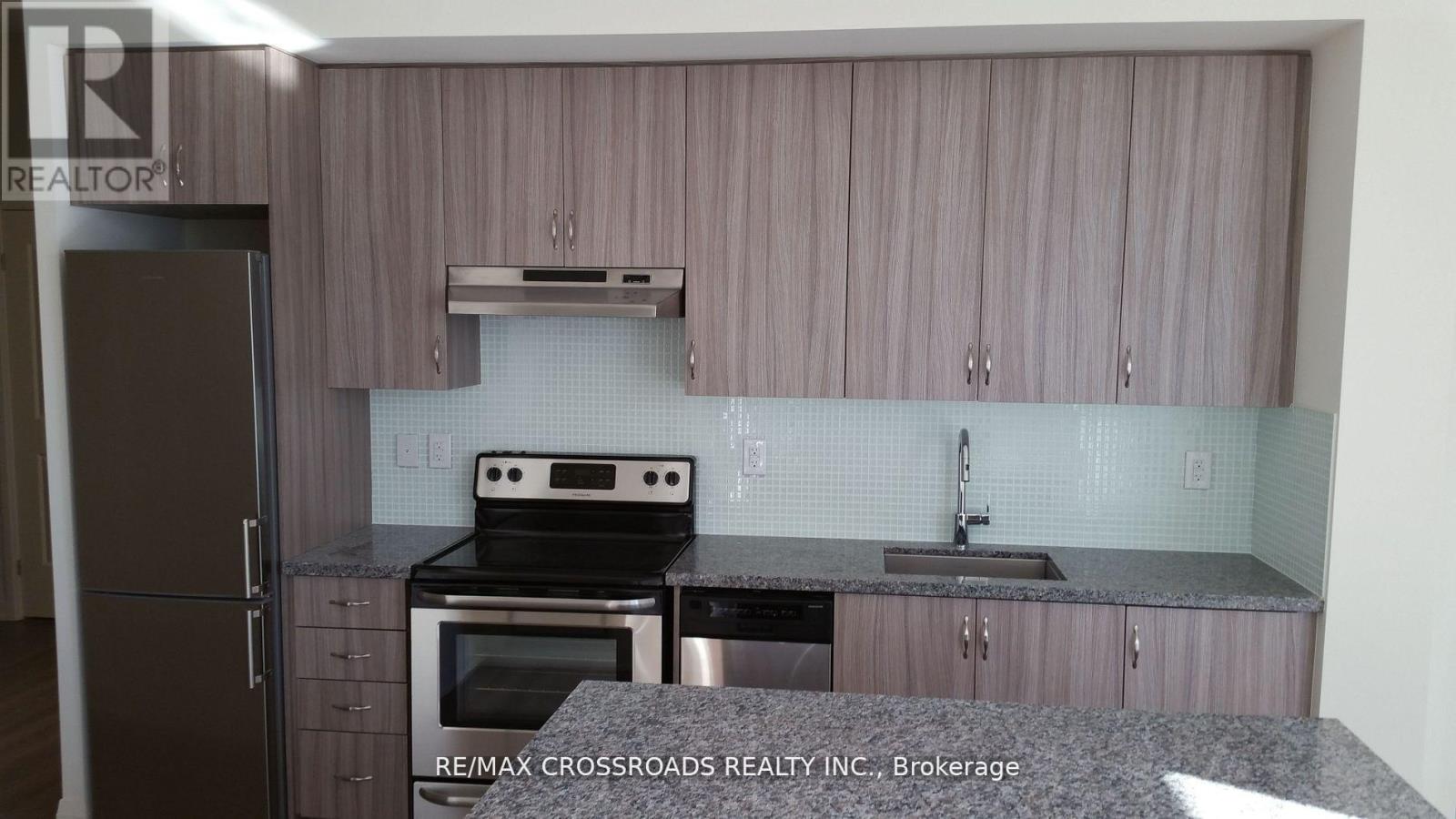 207 - 8763 Bayview Avenue, Richmond Hill, Ontario  L4B 3V1 - Photo 5 - N12995076