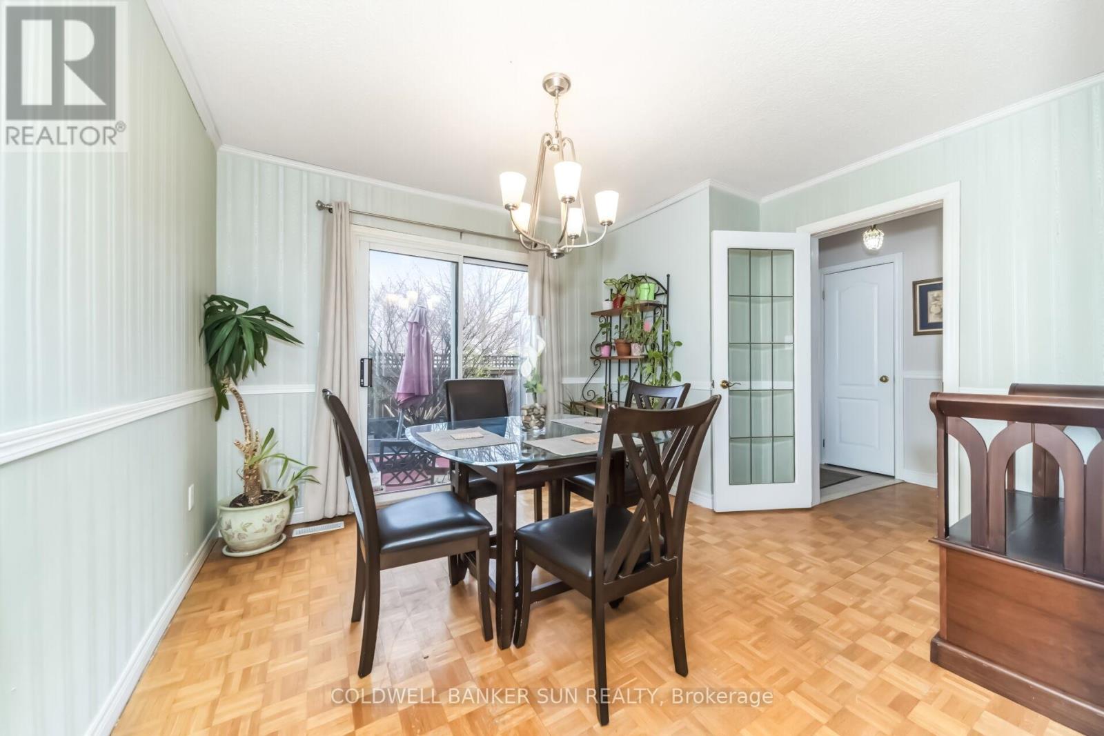 240 Pressed Brick Drive, Brampton, Ontario  L6V 4L3 - Photo 11 - W13000694