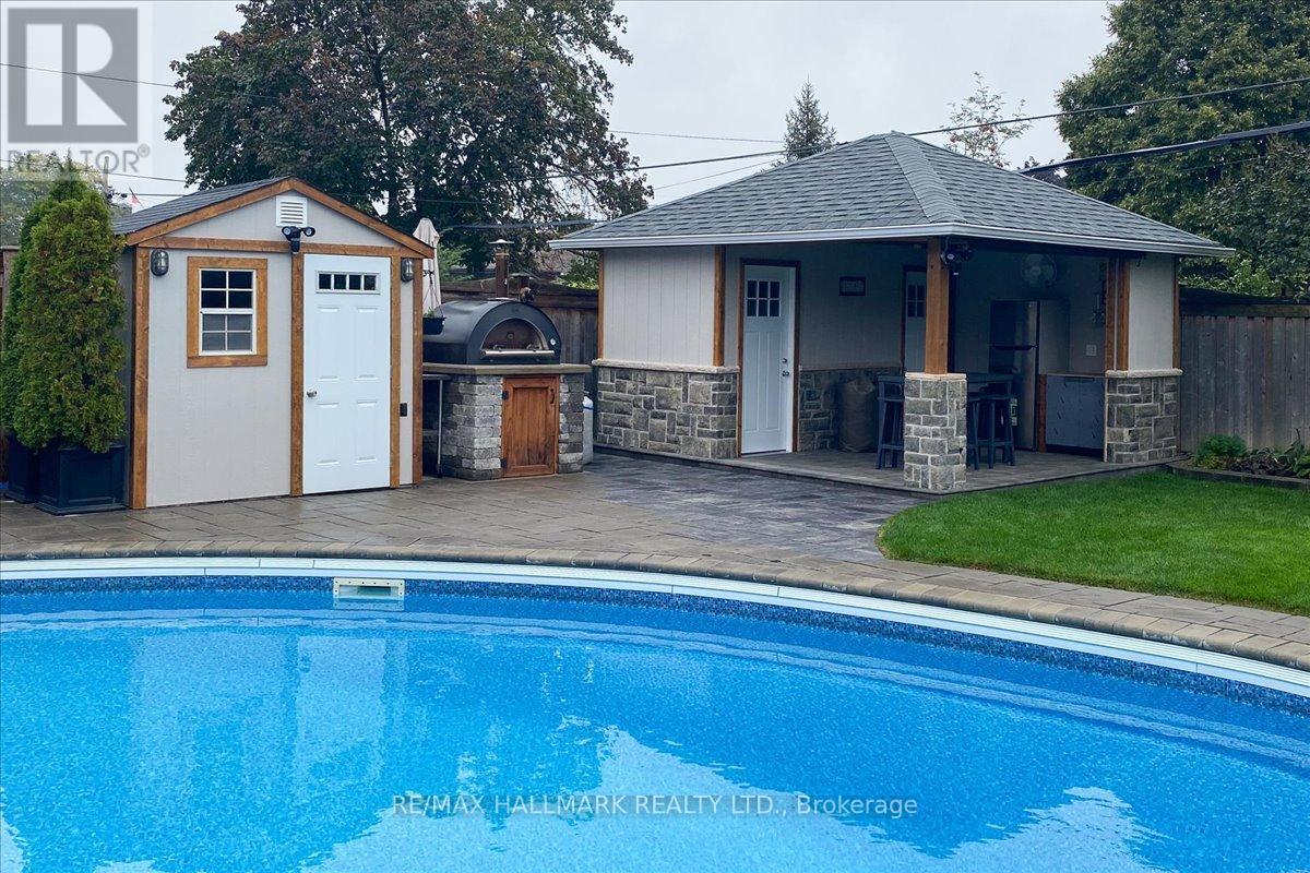 25 Fenley Drive, Toronto, Ontario  M9R 1M3 - Photo 16 - W13002628