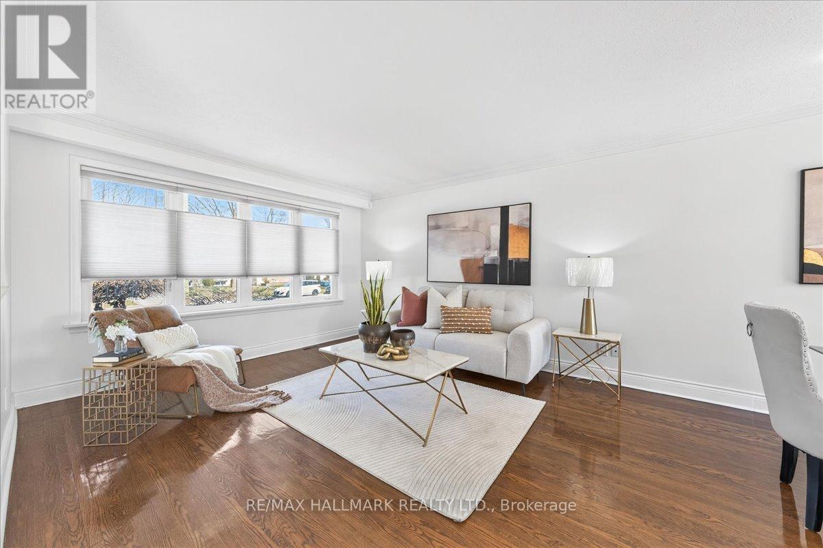 25 Fenley Drive, Toronto, Ontario  M9R 1M3 - Photo 3 - W13002628