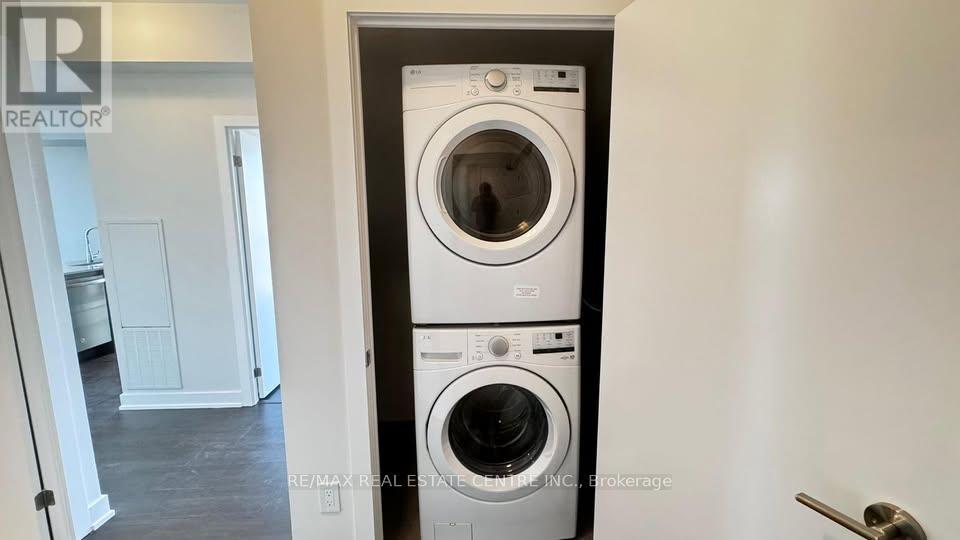 3204 - 4130 Parkside Village Drive, Mississauga, Ontario  L5B 3M8 - Photo 7 - W13002746