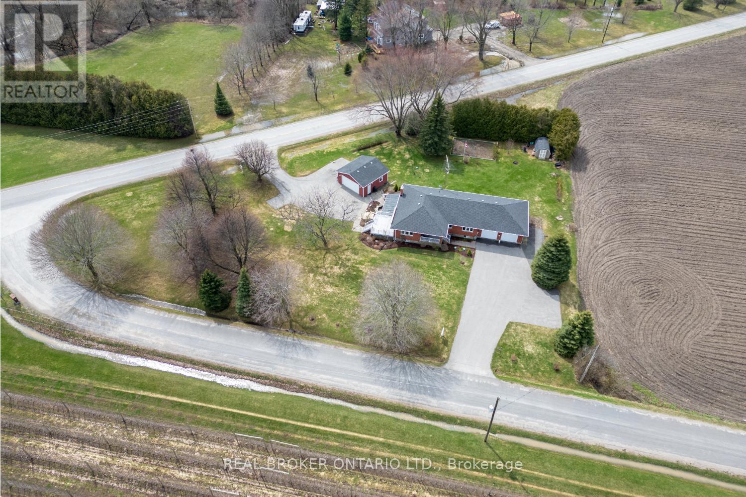 3060 Gibson Road, Clarington, Ontario  L1B 0N7 - Photo 4 - E13001878