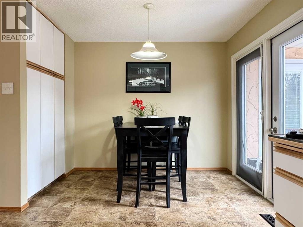 2409 20 Street N, Lethbridge, Alberta  T1H 4T9 - Photo 11 - A2298033