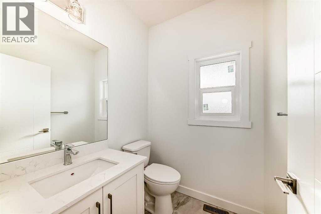 45, 145 Chelsea Mews, Chestermere, Alberta  T1X 3H2 - Photo 20 - A2297404