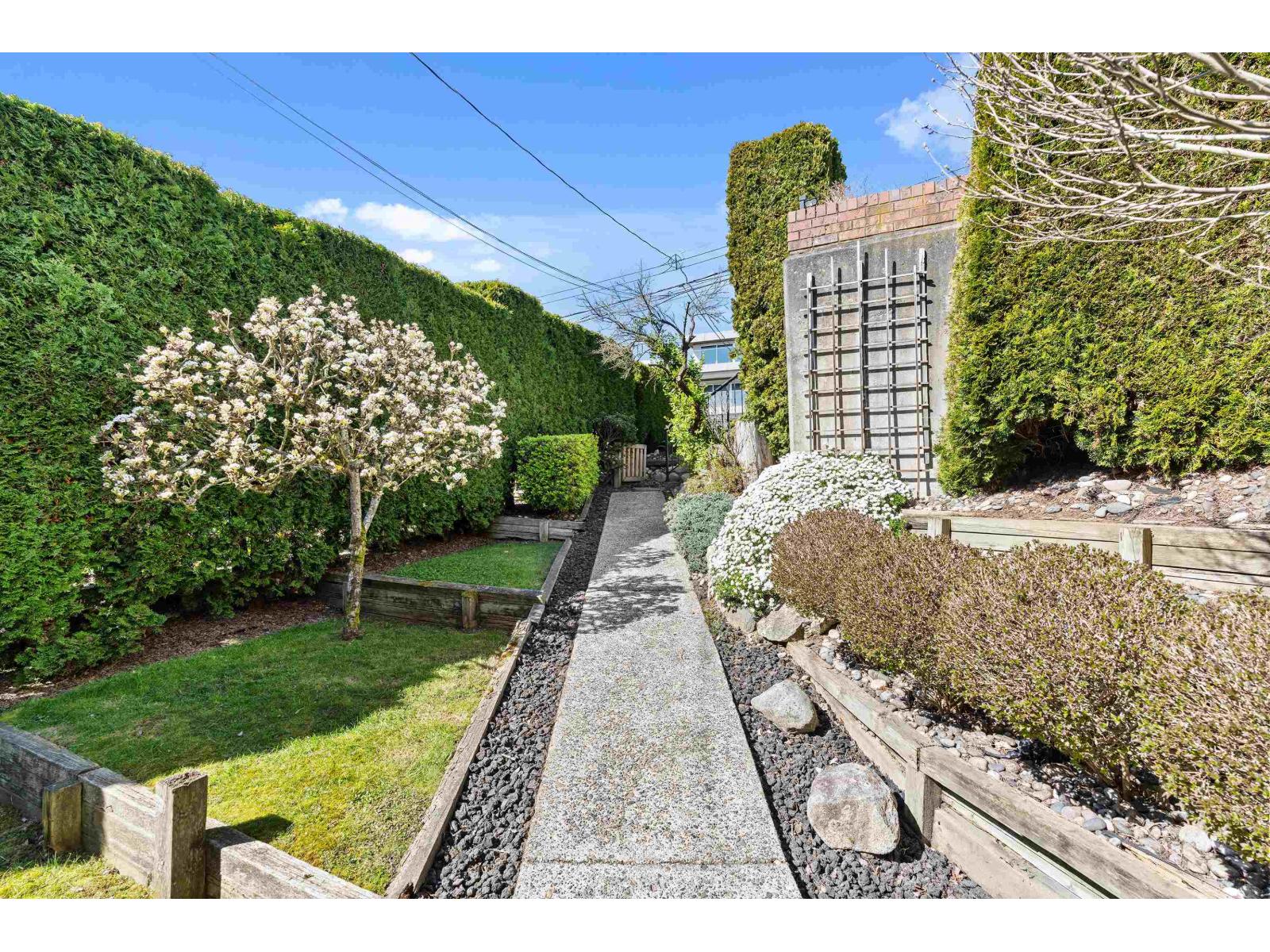 15066 Royal Avenue, White Rock, British Columbia  V4B 1L9 - Photo 6 - R3110965