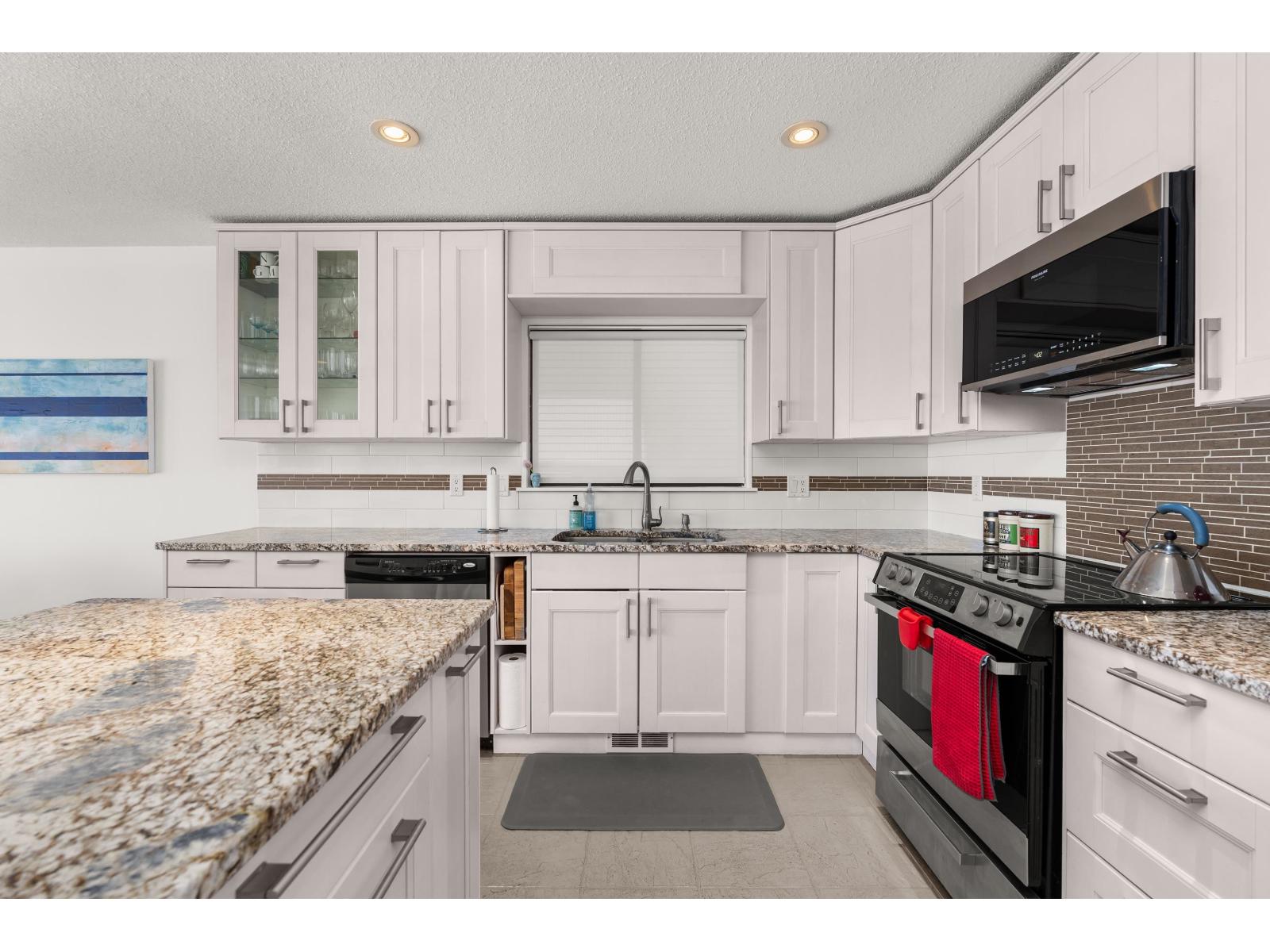 15066 Royal Avenue, White Rock, British Columbia  V4B 1L9 - Photo 16 - R3110965