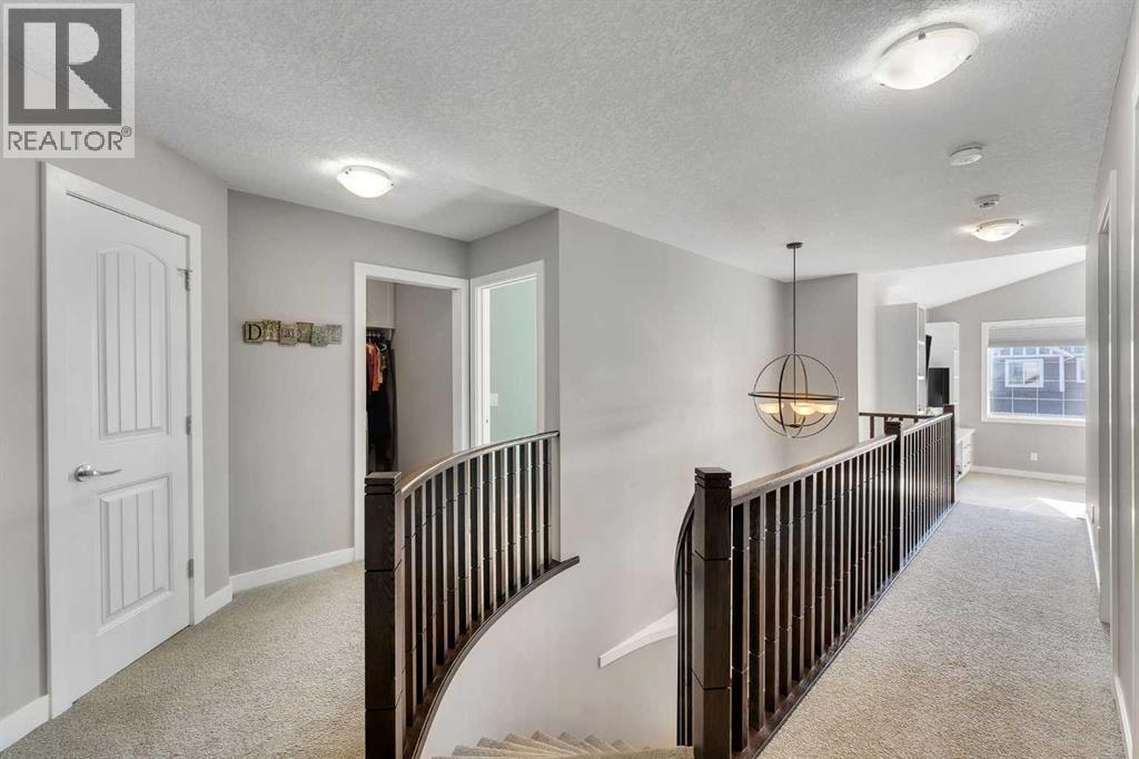 140 Rainbow Falls Heath, Chestermere, Alberta  T1X 0S7 - Photo 21 - A2299687