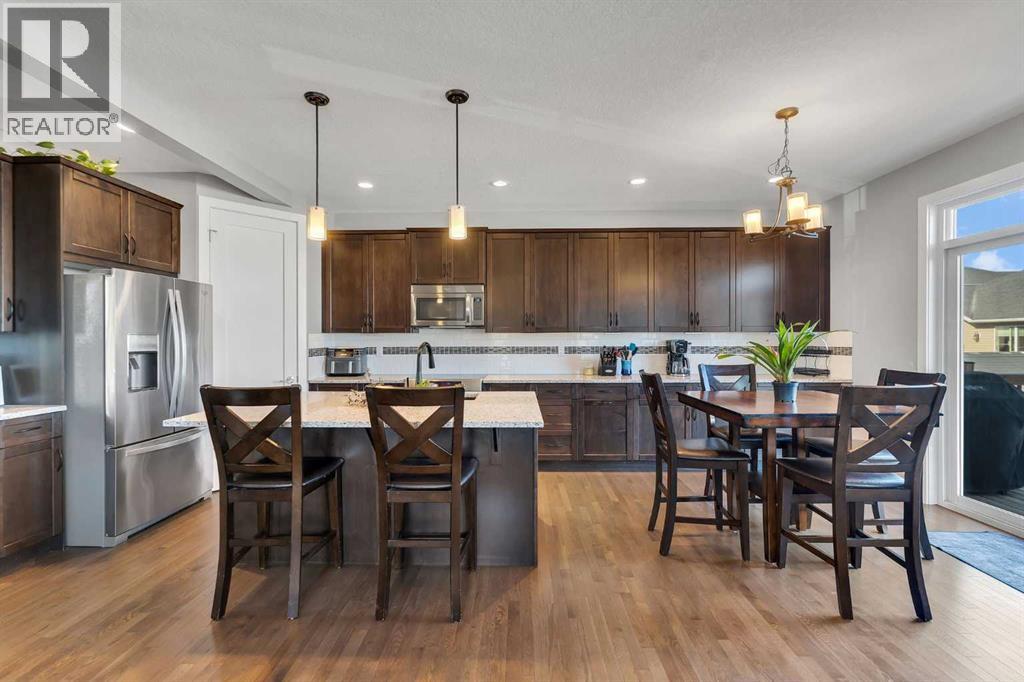 140 Rainbow Falls Heath, Chestermere, Alberta  T1X 0S7 - Photo 15 - A2299687