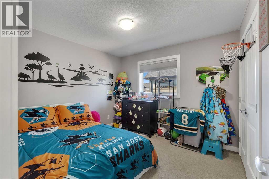 140 Rainbow Falls Heath, Chestermere, Alberta  T1X 0S7 - Photo 27 - A2299687