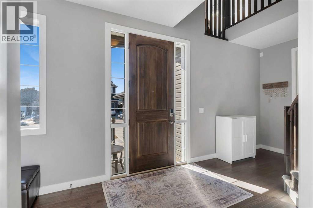 140 Rainbow Falls Heath, Chestermere, Alberta  T1X 0S7 - Photo 5 - A2299687