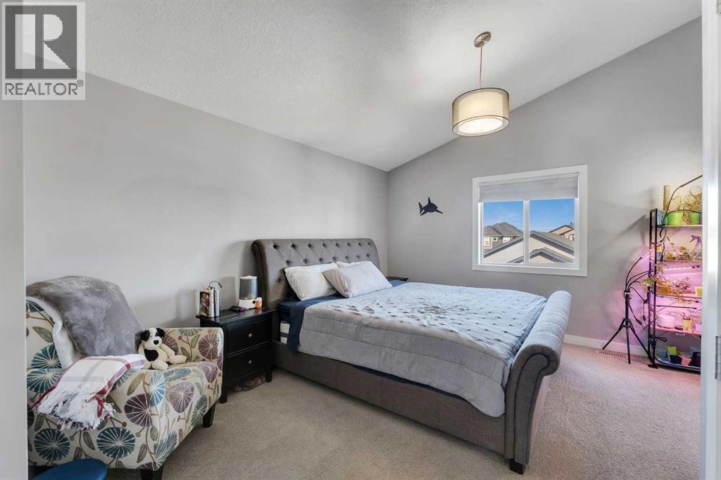 140 Rainbow Falls Heath, Chestermere, Alberta  T1X 0S7 - Photo 22 - A2299687