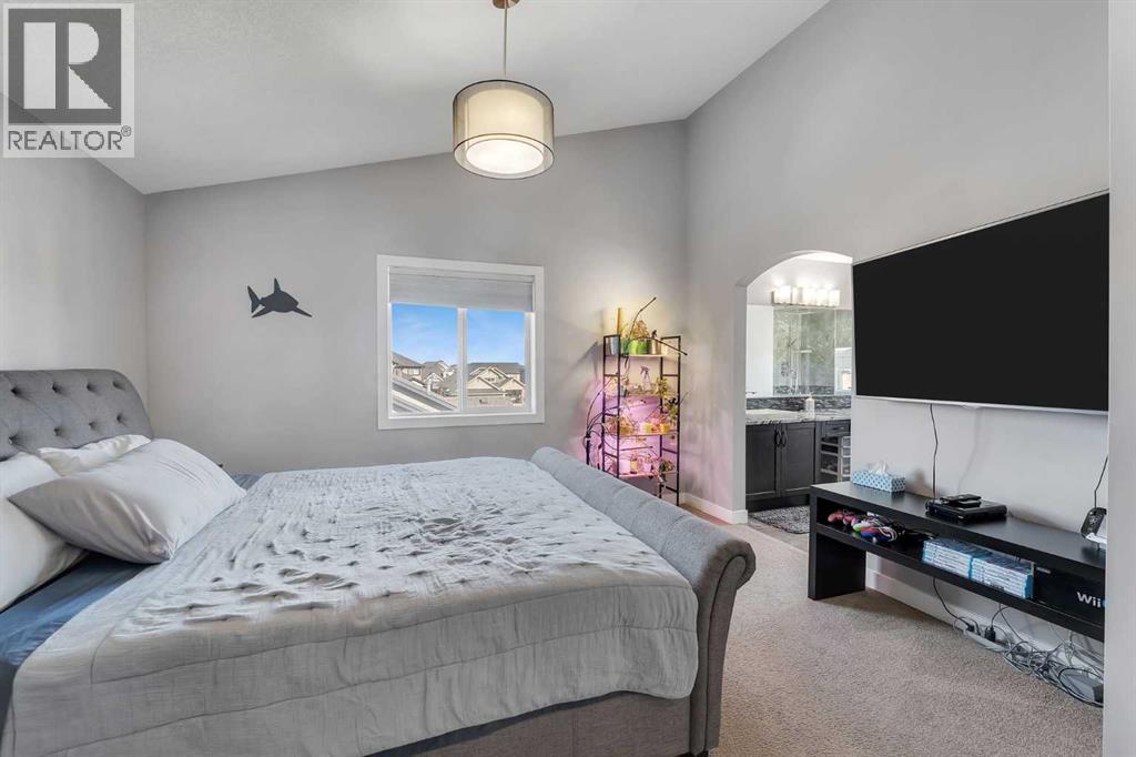 140 Rainbow Falls Heath, Chestermere, Alberta  T1X 0S7 - Photo 24 - A2299687