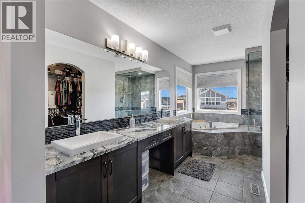 140 Rainbow Falls Heath, Chestermere, Alberta  T1X 0S7 - Photo 25 - A2299687