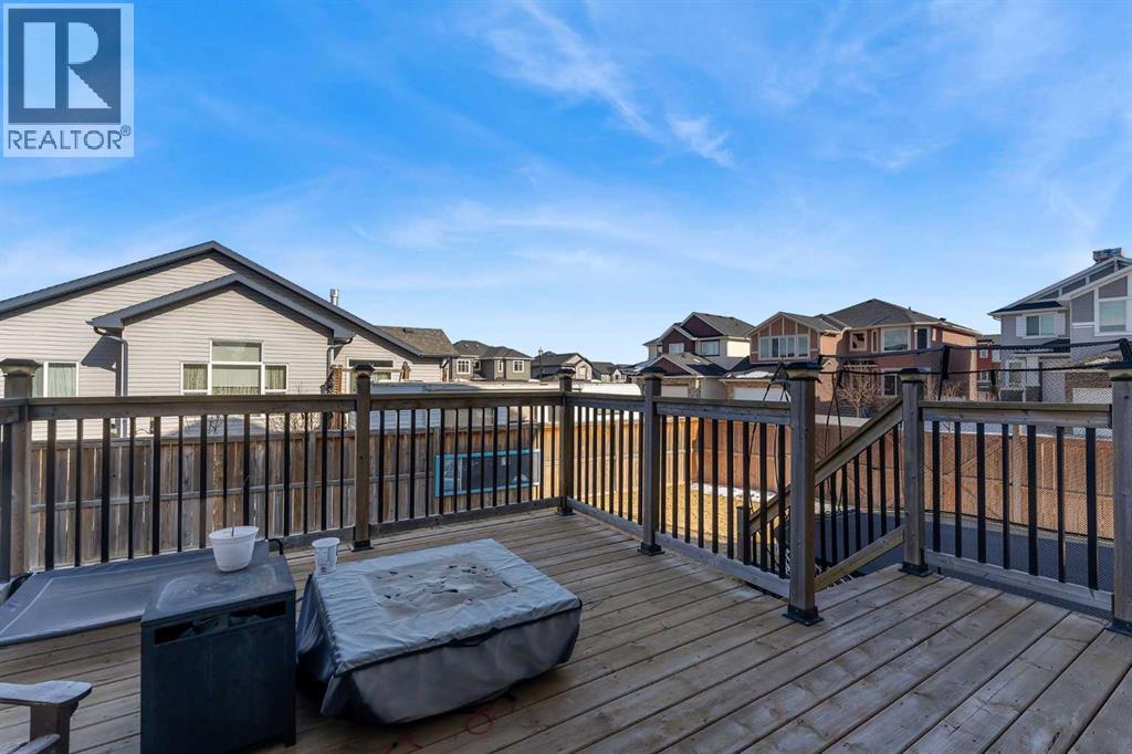 140 Rainbow Falls Heath, Chestermere, Alberta  T1X 0S7 - Photo 38 - A2299687