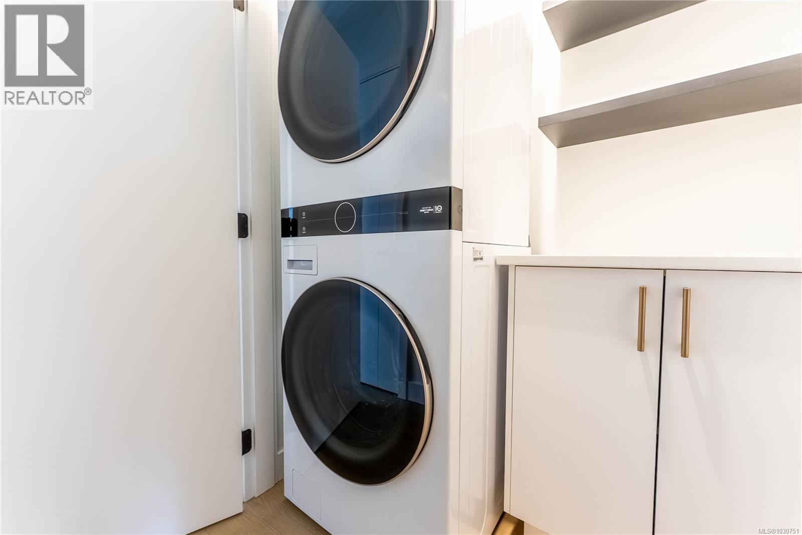 U10 3907 Cedar Hill Rd, Saanich, British Columbia  V8P 3Z8 - Photo 23 - 1030751